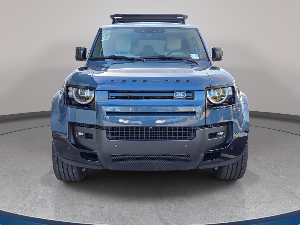 New 2026 Land Rover Defender 110 X-Dynamic SE AWD/4WD image 2
