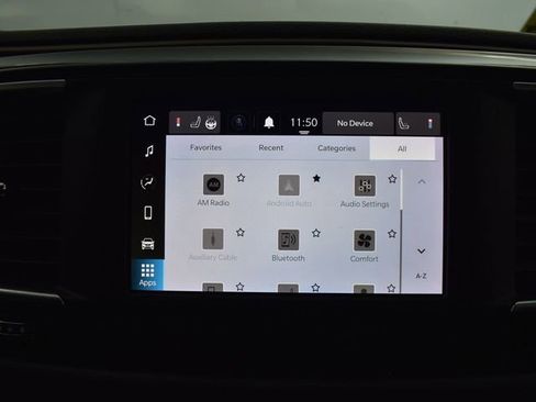 Used 2023 Chrysler Voyager LX image 26