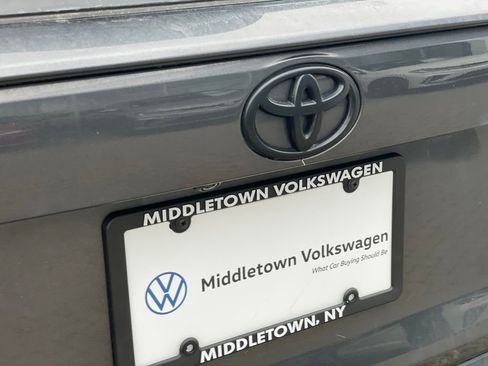 Used 2021 Toyota RAV4 XLE w/ Convenience Package AWD/4WD image 26