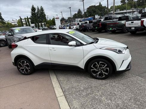 Certified 2019 Toyota C-HR LE FWD image 9