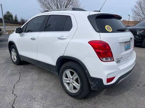 Used 2019 Chevrolet Trax LT w/ LT Convenience Package image 4