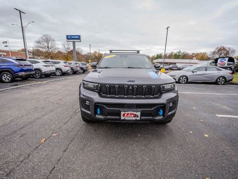 Used 2022 Jeep Grand Cherokee Trailhawk image 2