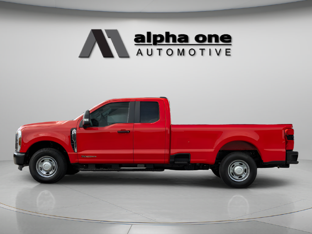 New 2025 Ford F250 XL w/ 360-Degree Camera Package RWD image 12