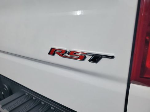Used 2024 Chevrolet Silverado 1500 RST RWD image 6