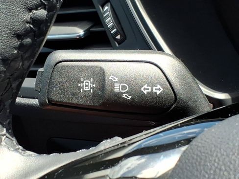 Used 2022 Ford Escape SE w/ SE Sport Appearance Package AWD/4WD image 26