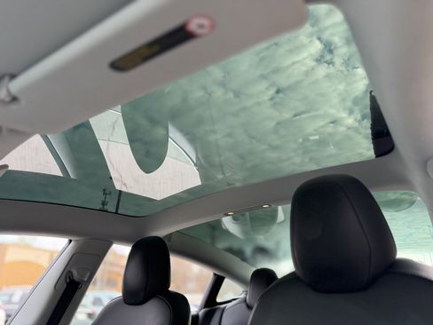 Used 2018 Tesla Model 3 image 50