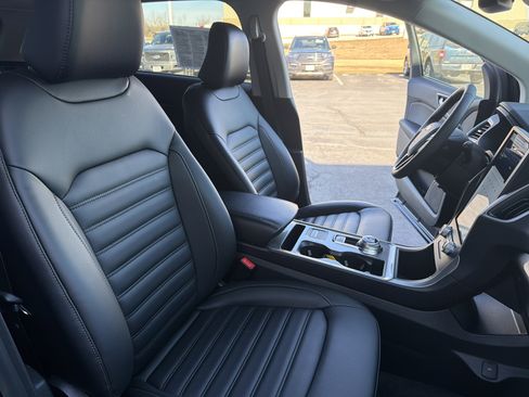 Used 2024 Ford Edge SEL w/ Convenience Package image 28