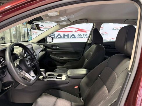 Used 2025 Nissan Altima 2.5 SV image 29