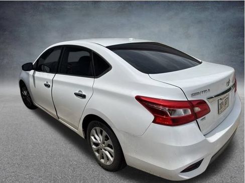 Used 2019 Nissan Sentra SV FWD image 3