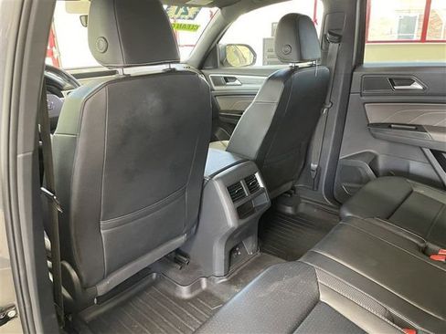 Used 2021 Volkswagen Atlas Cross Sport SE AWD/4WD image 31