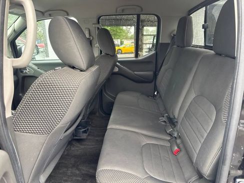 Used 2017 Nissan Frontier PRO-4X AWD/4WD image 19