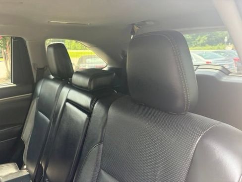 Used 2019 Toyota Highlander Limited AWD/4WD image 16