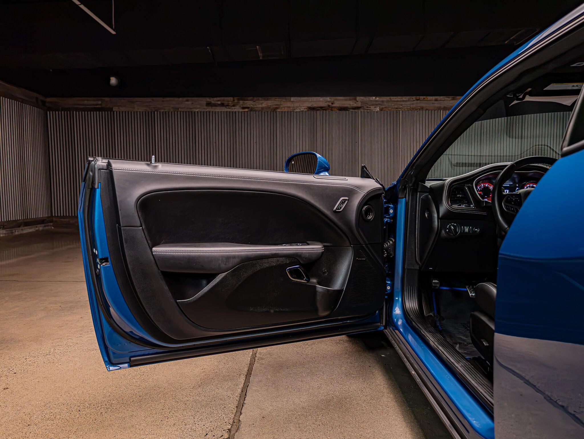 Used 2023 Dodge Challenger SRT Hellcat RWD image 23