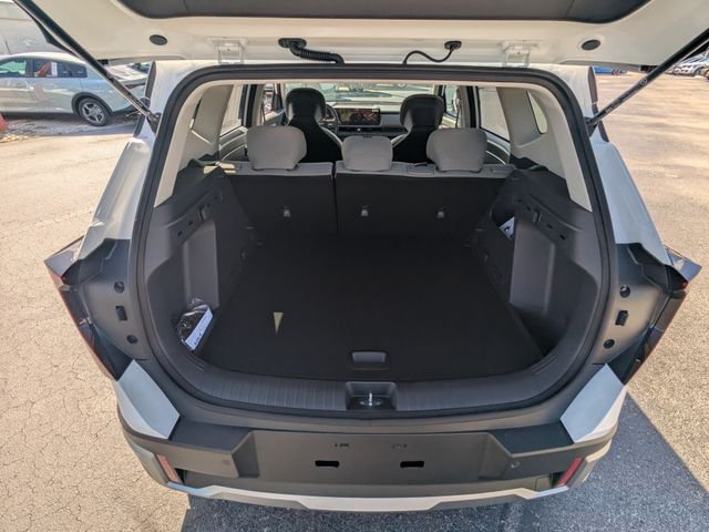New 2027 Kia Seltos S FWD image 13
