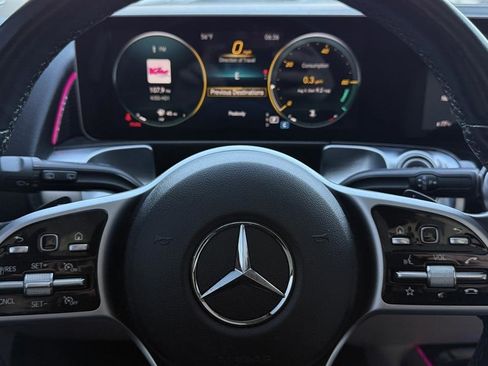 Used 2021 Mercedes-Benz GLB 250 4MATIC w/ Premium Package image 49