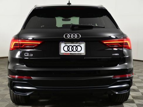 Used 2022 Audi Q3 2.0T Premium image 10