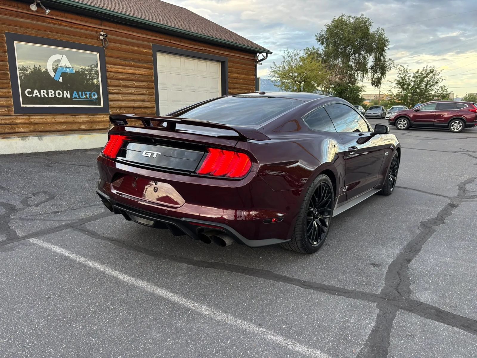 Used 2018 Ford Mustang GT Premium w/ GT Performance Package RWD image 7