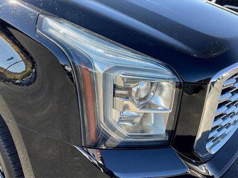Used 2019 GMC Yukon Denali w/ Denali Ultimate Package image 32