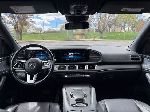 Used 2020 Mercedes-Benz GLS 450 4MATIC image 10
