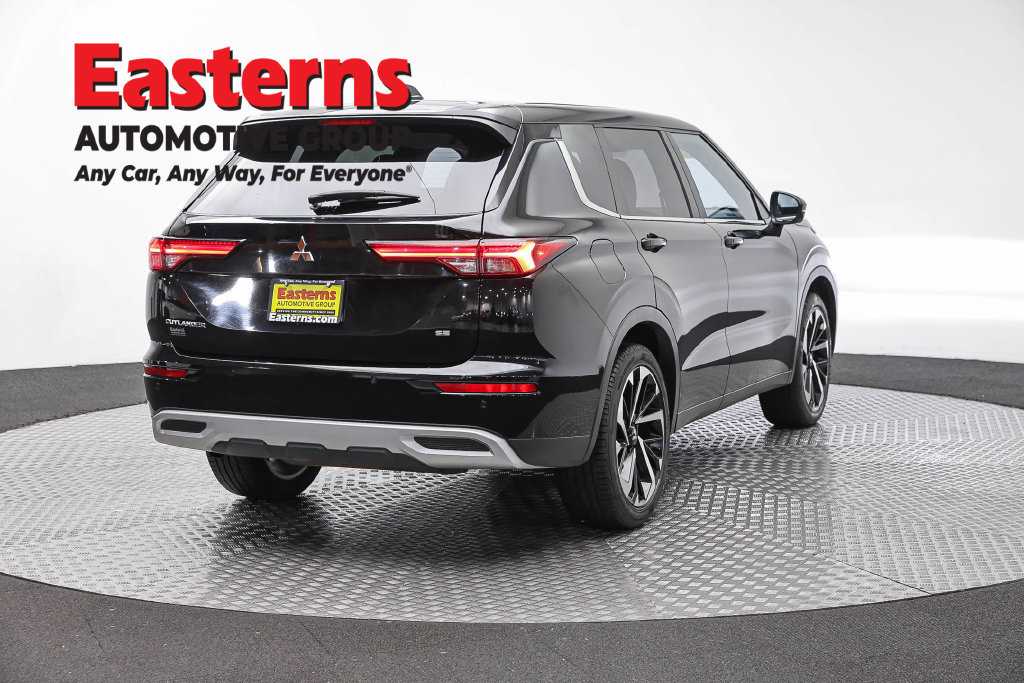 Used 2024 Mitsubishi Outlander SE FWD image 6