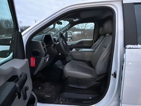 Used 2021 Ford F450 XL w/ Snow Plow Prep Package image 32