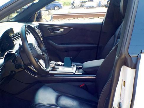 Used 2020 Audi Q8 Prestige image 17