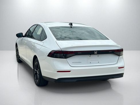 Used 2025 Honda Accord SE image 7