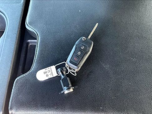 Used 2023 Ford F150 XLT AWD/4WD image 11