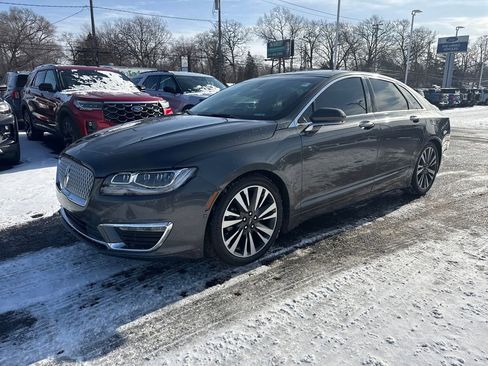 Used 2019 Lincoln MKZ Reserve w/ Luxury Package image 2