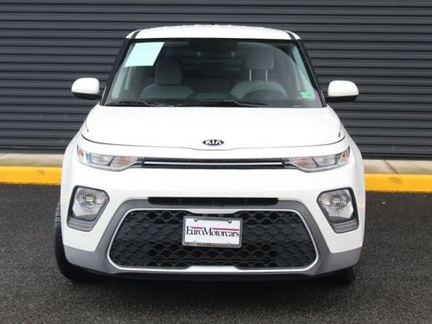 Used 2020 Kia Soul LX image 11