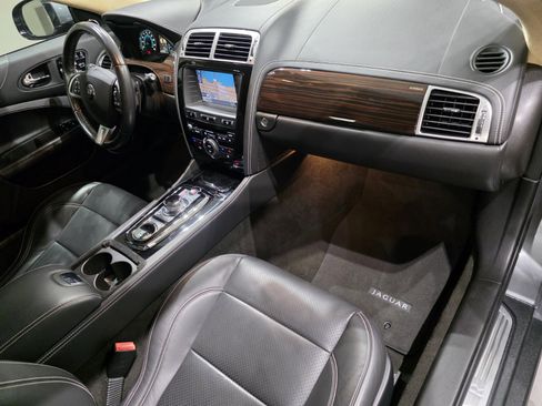 Used 2015 Jaguar XK Coupe image 20
