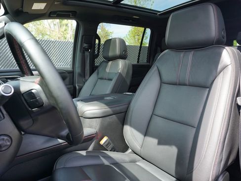 Used 2024 Chevrolet Suburban RST w/ Luxury Package AWD/4WD image 22