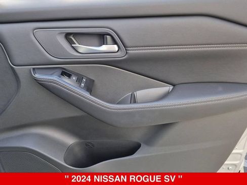 Certified 2024 Nissan Rogue SV w/ SV Premium Package AWD/4WD image 38