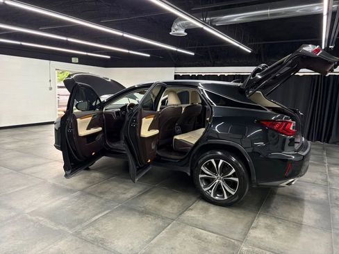 Used 2019 Lexus RX 350 FWD w/ Premium Package image 37