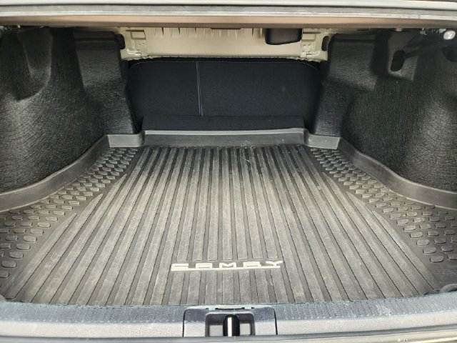 Used 2023 Toyota Camry SE FWD image 22
