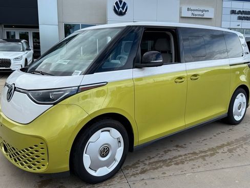 Used 2025 Volkswagen ID. Buzz 1st Edition AWD/4WD image 2