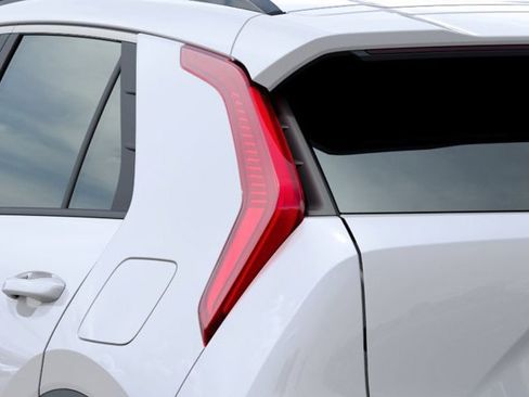 New 2026 Kia Niro LX FWD image 11
