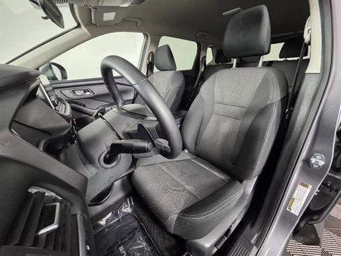 Used 2025 Nissan Rogue SV FWD image 27