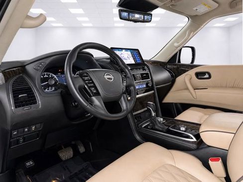 Used 2024 Nissan Armada Platinum w/ Captain's Chairs Package AWD/4WD image 10