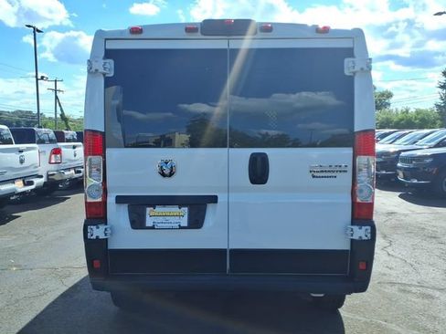 Used 2025 RAM ProMaster 2500 w/ U-Haul Equipment Group FWD image 6