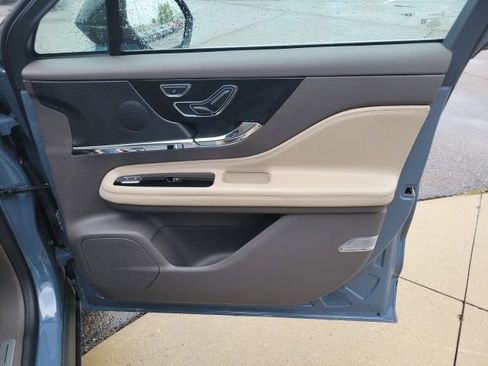Certified 2023 Lincoln Corsair AWD w/ Equipment Group 101A image 26