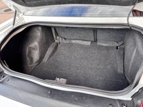 Used 2014 Dodge Challenger R/T RWD image 36