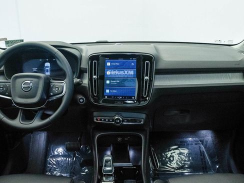 Certified 2025 Volvo XC40 B5 Plus w/ Climate Package image 14