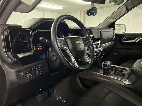 Certified 2022 Chevrolet Silverado 1500 LTZ w/ LTZ Premium Package image 10