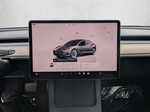 Used 2022 Tesla Model 3 image 11