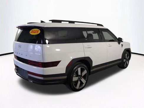 Used 2025 Hyundai Santa Fe Limited image 5