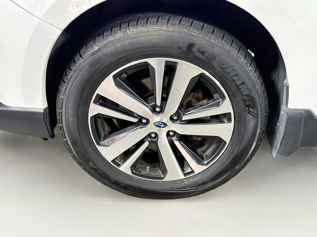 Used 2018 Subaru Outback 2.5i Limited AWD/4WD image 41
