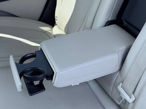 Used 2016 Lincoln MKX Reserve w/ Enhanced Security Package AWD/4WD image 25