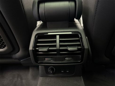 New 2025 Audi Q3 2.0T Premium image 25