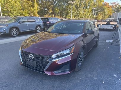 Used 2024 Nissan Altima 2.5 SV